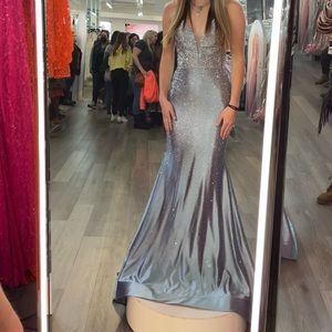 PRICE DROP!! SHERRI HILL PROM DRESS SIZE 2